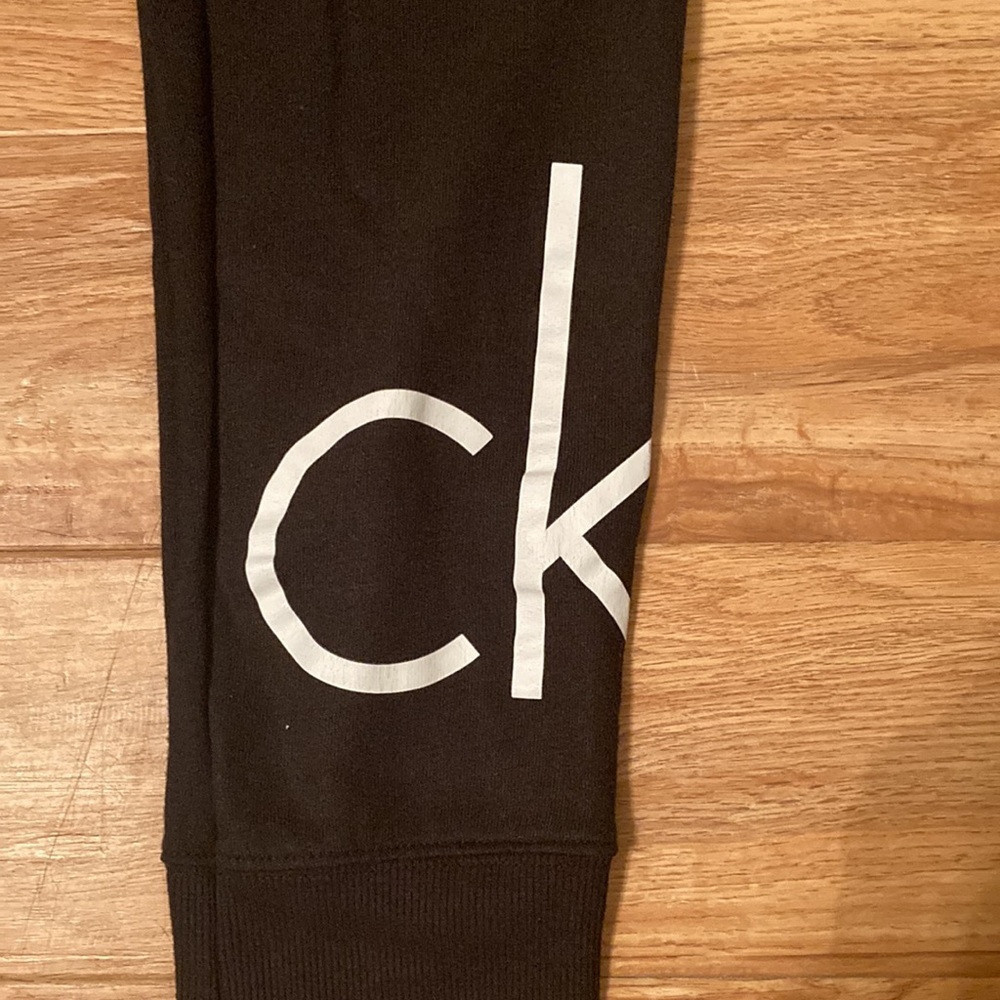Calvin Klein joggers - Picture 3 of 5
